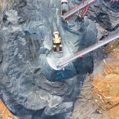 Illusztráció: Tom Fisk