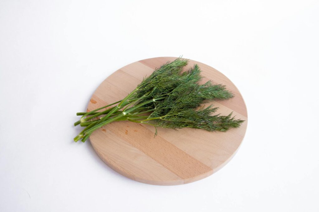 Így tarthatjuk kordában a gyomokat vegyszerek nélkül a kertünkben