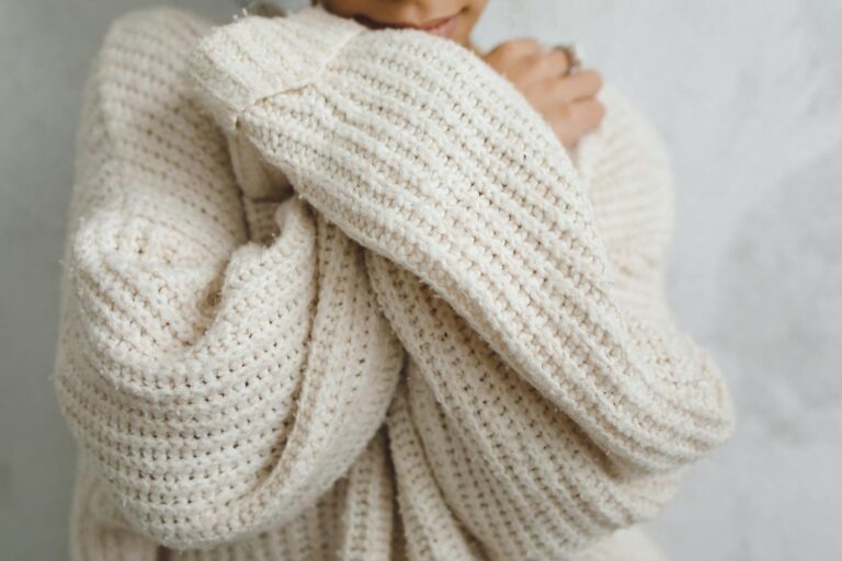 Így tarthatjuk sokáig újszerű állapotban a kedvenc gyapjúruháinkat