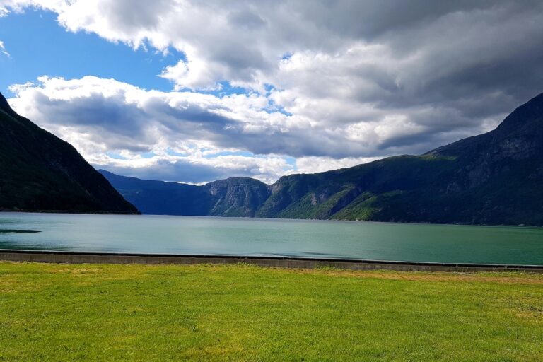 A norvég fjordok és a balti partvidék legszebb állomásai